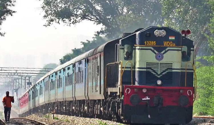 Railways teams up with GAIL