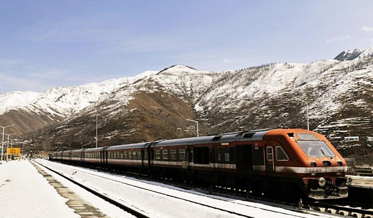 Direct Train from Delhi to Leh, Ladakh