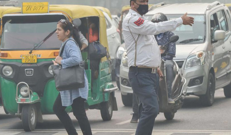 Odd-even scheme starts in Delhi